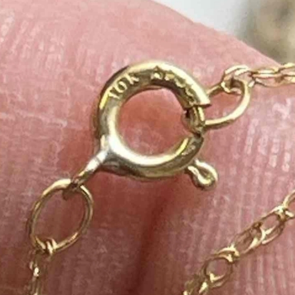 10k Solid Gold Chain With 10k Gold Heart Pendant With Diamonds - Picture 4 of 12